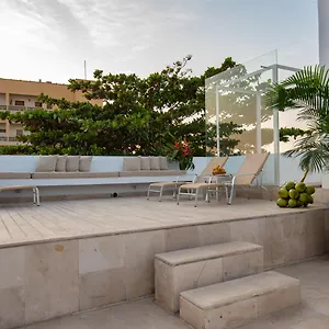 Hotel Delirio